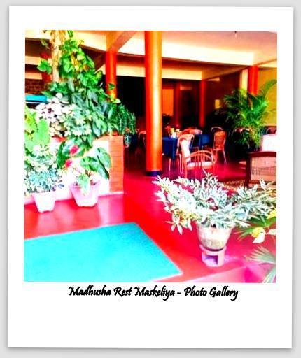 Madhusha Rest Hotel Maskeliya Ngoại thất bức ảnh